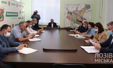 Кількість хворих на коронавірус збільшується: у Лозовій провели засідання місцевої КТЕБ