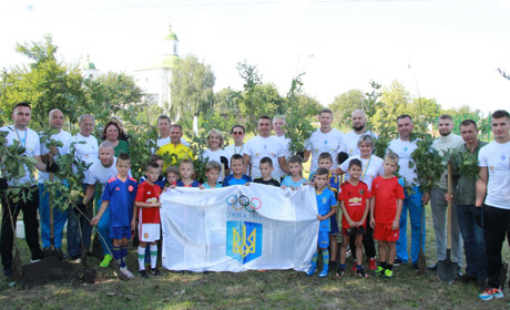 У Ніжині висадили "Олімпійську алею"