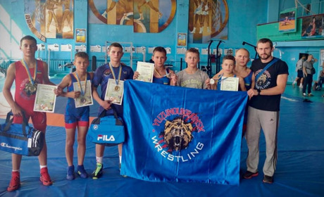 Сім южноукраїнських спортсменів із греко-римської боротьби увійшли до збірної Миколаївської області