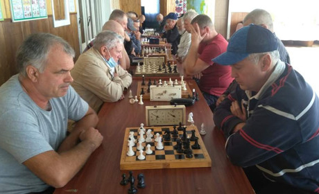 Тридцять шахістів взяли участь у шаховому турнірі з нагоди Дня міста