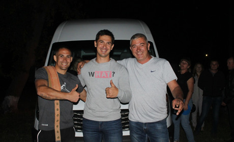 Переможець з перетягування автомобіля впорався з задачею менше ніж за чотирнадцять секунд