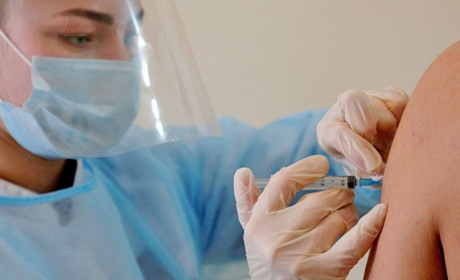 Де у Новоград-Волинському районі найменше вакцинованих освітян: статистика голови ОДА