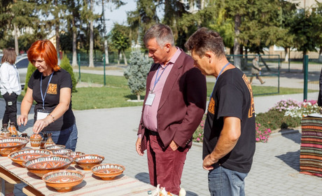 В Барі відбулася всеукраїнська наукова конференція, присвячена Барській кераміці