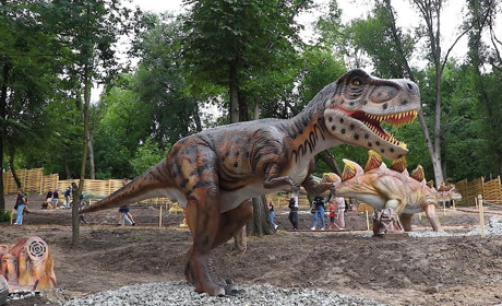 У Хмельницькому відкриють динопарк: графік роботи та ціни