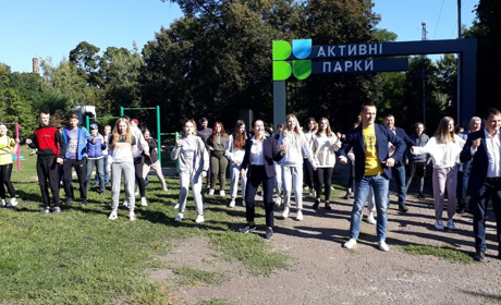 У парку Свободи відтепер можна займатись спортом разом із зірками спорту та шоу-бізнесу