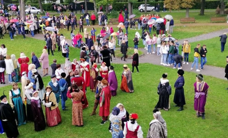 У День міста в замку відбувся показ історичних костюмів, концерт учнів музичної школи та новий квест