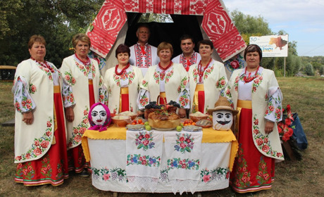 У Червоному Куті на Гадяччині відбувся фестиваль "Підкова козацької слави"