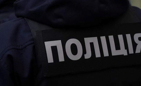У Шостці жінка захищаючись, встромила ножа у свого чоловіка