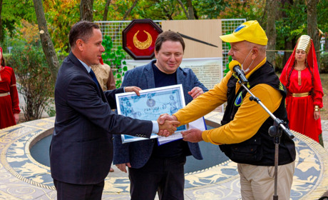 Артоб'єкт «Скіфська Пектораль», що відкрили у Нікополі, став національним рекордом України