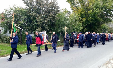 Шосткинські віряни чотири дні йтимуть Хресною ходою до Сафронієвої пустині