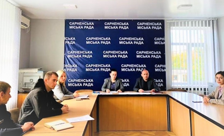 Занедбана ділянка, несанкціонований продаж, зливання нечистот: за що штрафували сарненчан