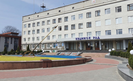 У Будинку рад скликають позачергову сесію: що турбує депутатів