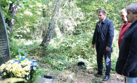 У Чорному лісі вшанували пам'ять розстріляних у Другій світовій війні євреїв