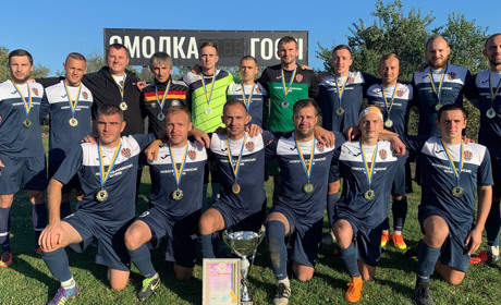 ФК "Смолка" стала двократним володарем кубку районного чемпіонату з футболу