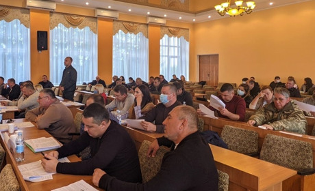 56 питань і рекордні години обговорення: за що голосували на черговій сесії міськради