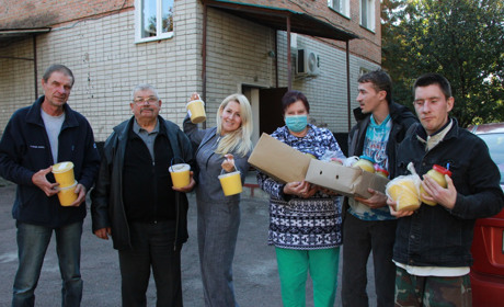 Продовжуючи традиції: солодкі подарунки від бджолярів Ніжинщини