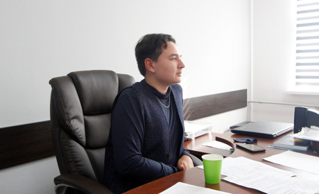 Активна молодь познайомилась з роботою Попаснянської міської військово-цивільної адміністрації
