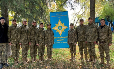 Команда "Перша сотня" із Сарської школи зайняла друге місце на петлюрівському вишколі