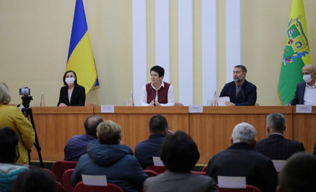 Сергій Гайдай представив громаді Сватівщини нового очільника району