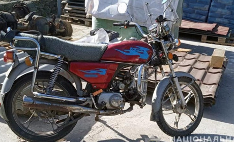 ДТП у Старокостянтинові: літнього мотоцикліста госпіталізували до лікарні