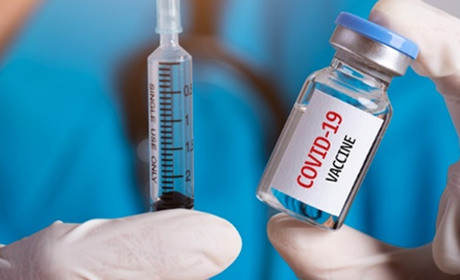 Невакцинованих вчителів і чиновників відсторонять від роботи вже 8 листопада