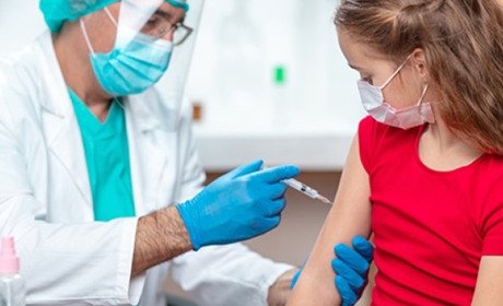 МОЗ схвалив щеплення від COVID-19 для дітей: яку вакцину вводитимуть