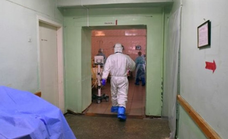 Ліжко не встигає охолонути від пацієнта, це просто конвеєр для трупів. Робота ковідних відділень
