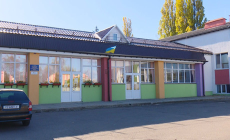 Про пожежу в школі №5 раніше сповіщав шкільний дзвінок. Нині ж тут працює сучасна система
