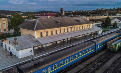 Невдовзі через Чортків курсуватиме потяг до столиці зі зручнішим графіком