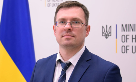 Вчителі вакциновані? Школи мають працювати очно навіть у червоній зоні: головний державний санлікар