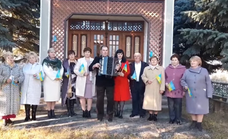 Пісенний флешмоб «Батько наш Бандера!» продовжує поширюватися Чортківщиною