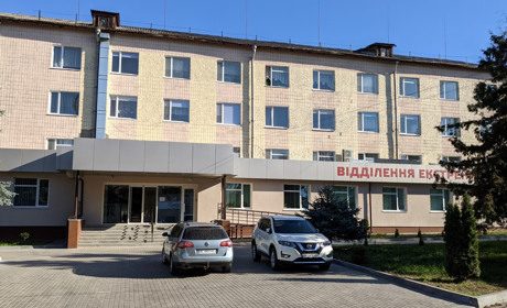 В районі — 73 нових «ковідних» хворих. Сарненська лікарня розгорнула додаткові ліжка