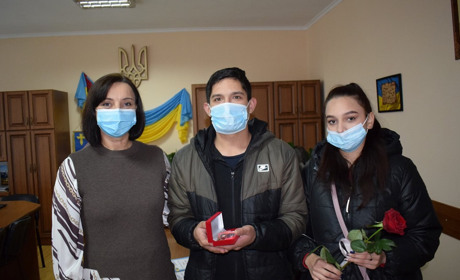 На Калущині юнак,який має статус дитини, позбавленої батьківського піклування, отримав власне житло
