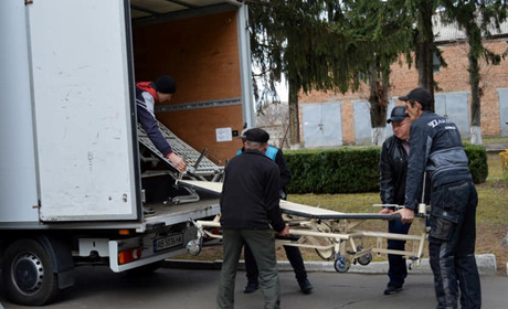 10 багатофункціональних ліжок з Німеччини з'явилися у Барській міській лікарні