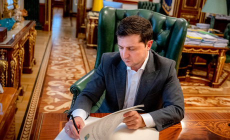 Володимир Зеленський підписав закон про забезпечення лікарень кисневими станціями