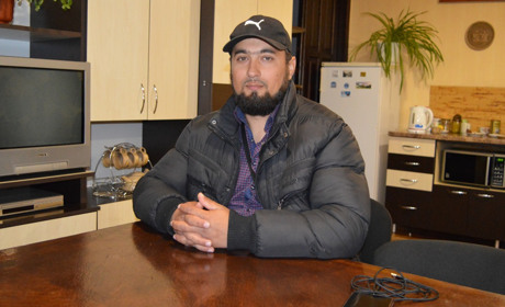 Григорій Дебеляк: "Часом роми самі називають себе циганами. Ображає не назва, а ставлення"