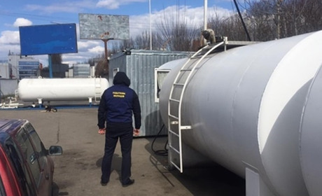 Перевіряють автозаправки: на Житомирщині закрили понад 80 АЗС