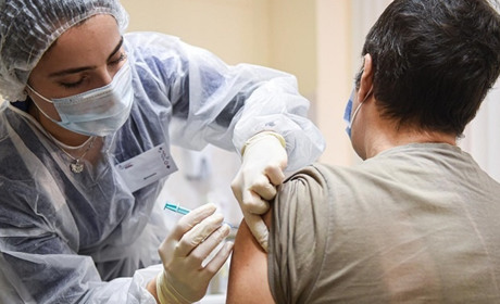 Цифра. За темпами вакцинації проти ковіду Менщина обігнала Корюківщину. А Сновщина пасе задніх