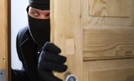 Два пограбування в одній громаді протягом ночі