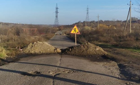 Ремонт містка у бік Грушівки завершено, рух містком відновлено: мерія. Оновлено