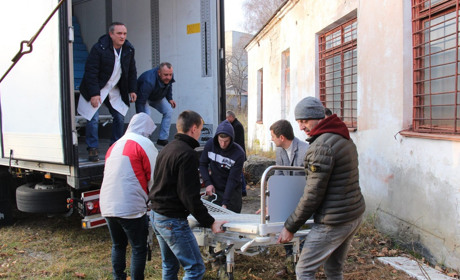У Стебницьку лікарню привезли мультифункціональні ліжка від української родини з Австрії