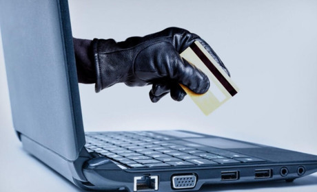 Шахраї "виплачують" ковідну тисячу