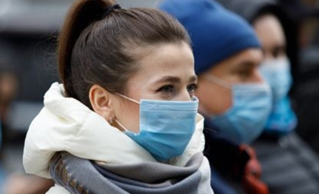 Обов’язковій вакцинації проти ковіду підлягають поштовики, працівники закладів соцзахисту, лісгоспів