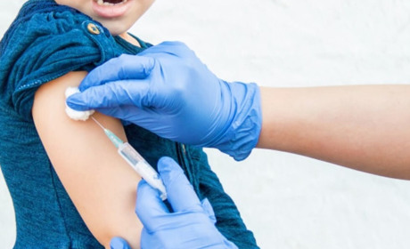 Вакцинація дітей проти COVID-19 в Україні: що потрібно знати