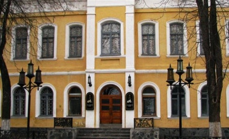 Грудень для Чернігова почнеться із театрального фестивалю у Молодіжці