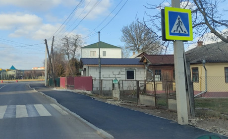 В Барі встановлюють нові дорожні знаки: фото