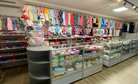 У Конотопі відкрився новий магазин українського трикотажу «Довга панчоха»