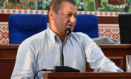 Комунальні підприємства, бордюри і тендери: що цікавило депутатів у звіті по ЖКГ
