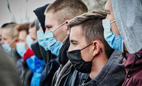 Зустрічають з музикою: у військову частину 3028 прибуває молоде поповнення