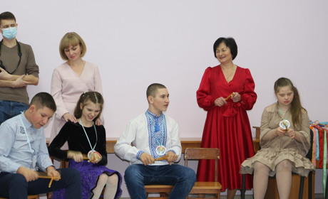 Фестиваль творчості "Повір у себе": несподіваний дует, флешмоб та подарунки